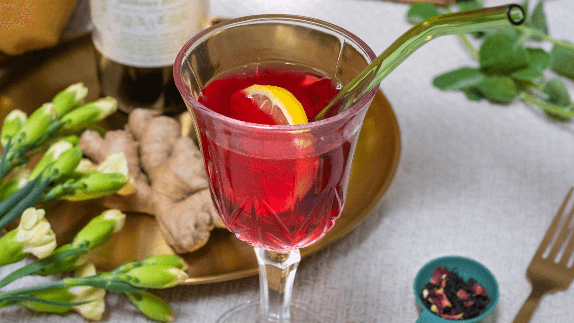 Mocktail z octem jabłkowym czerwony